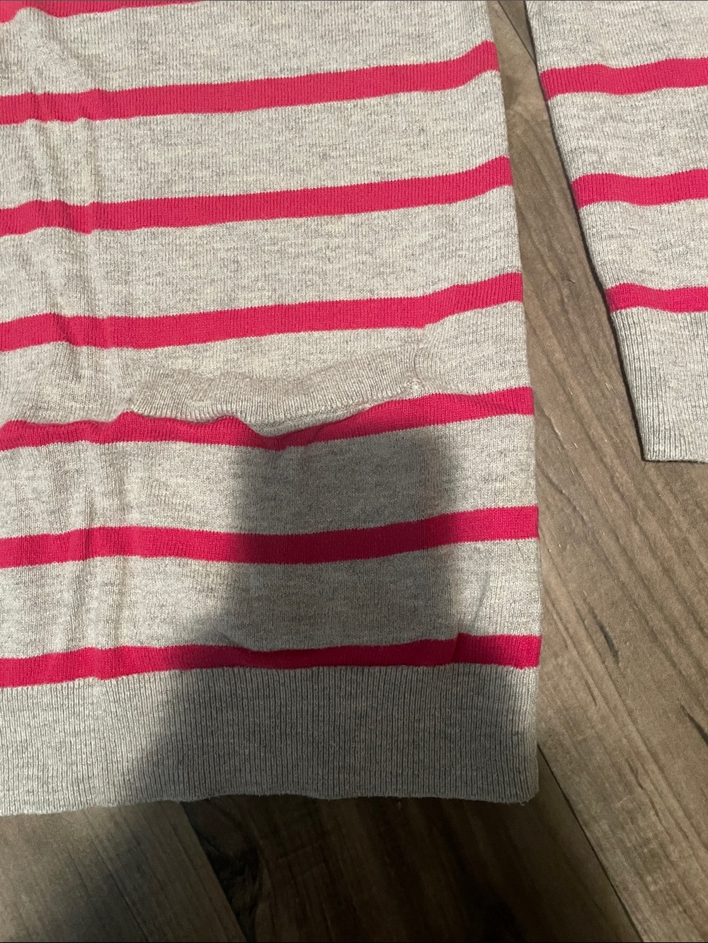 V-Neck Lightweight Sweater - Picture 3 of 3